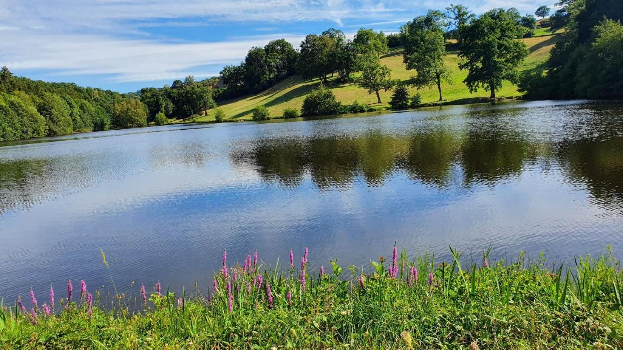 Gite Les Hauts De Villemaloux Dontreix Екстер'єр фото